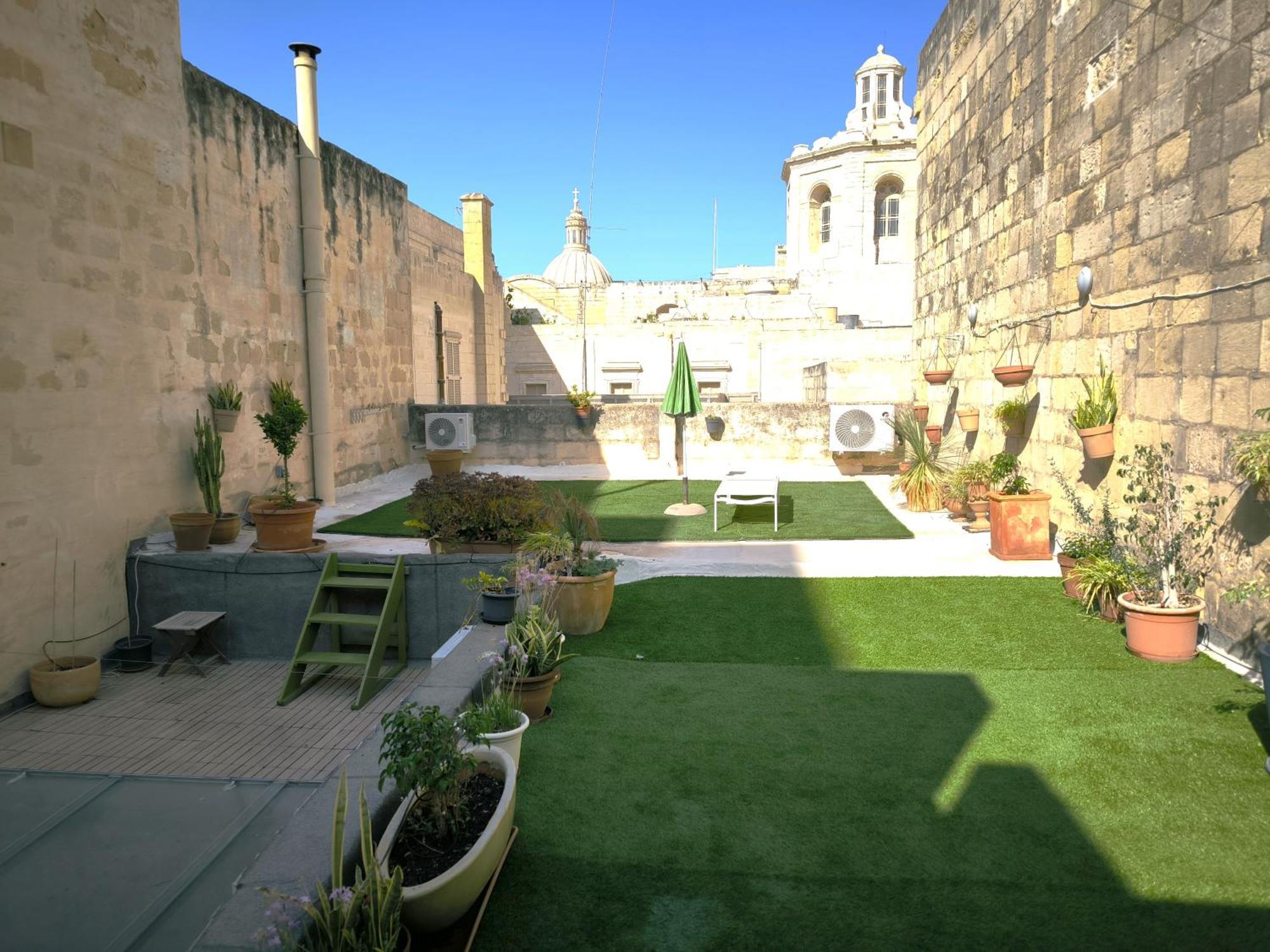 Stunning Valletta 3 Bedroom Town House Екстериор снимка