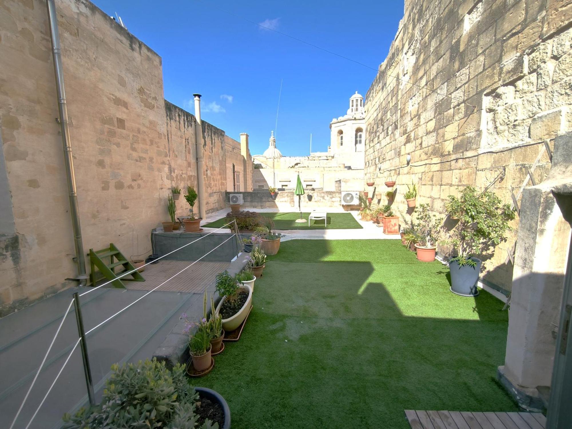 Stunning Valletta 3 Bedroom Town House Екстериор снимка