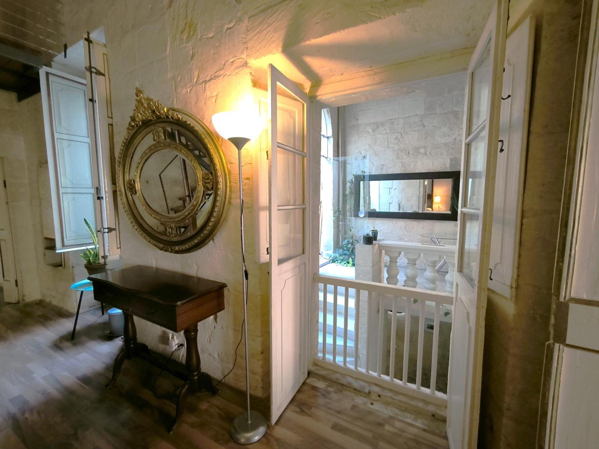 Stunning Valletta 3 Bedroom Town House Екстериор снимка