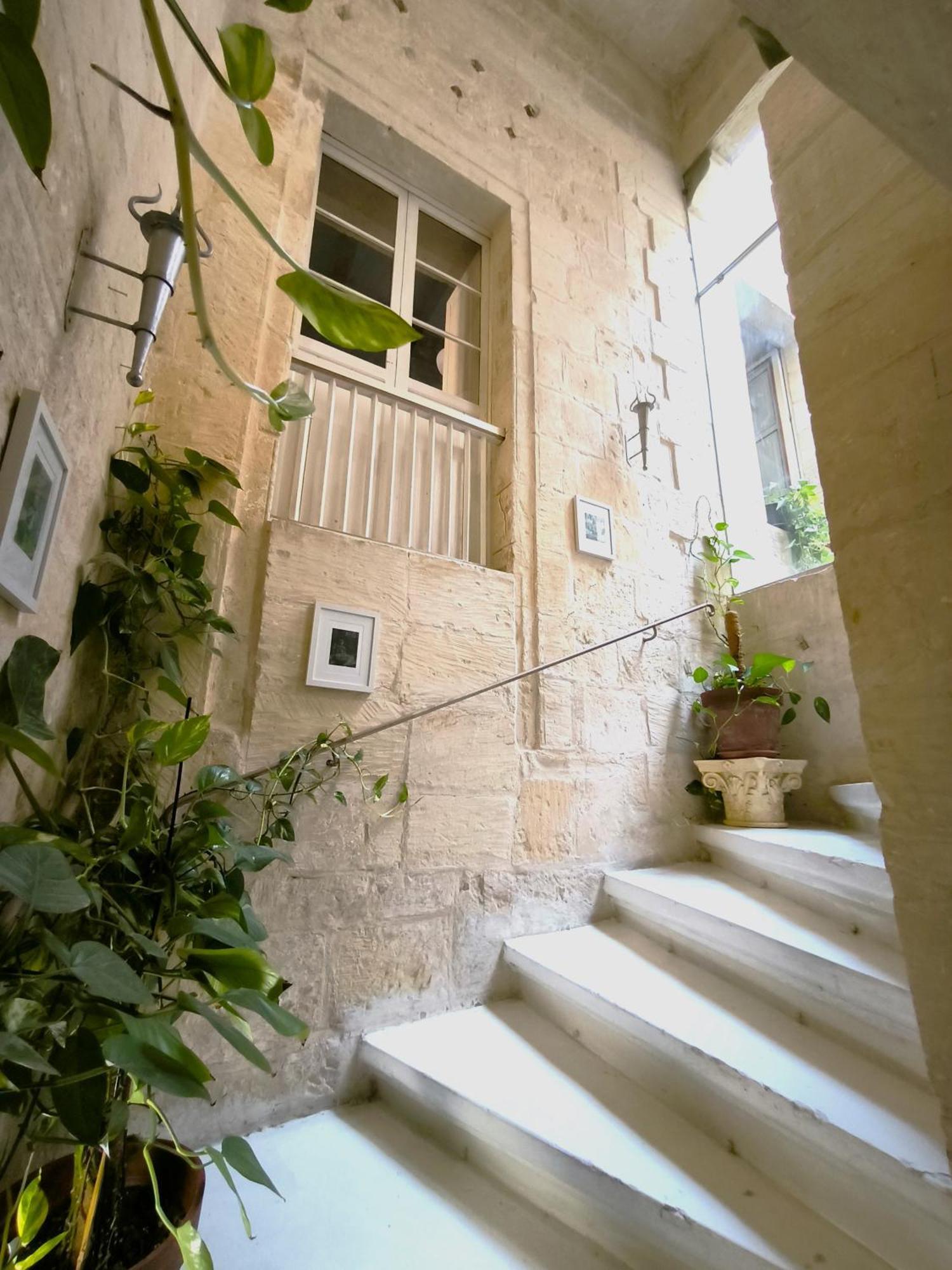 Stunning Valletta 3 Bedroom Town House Екстериор снимка