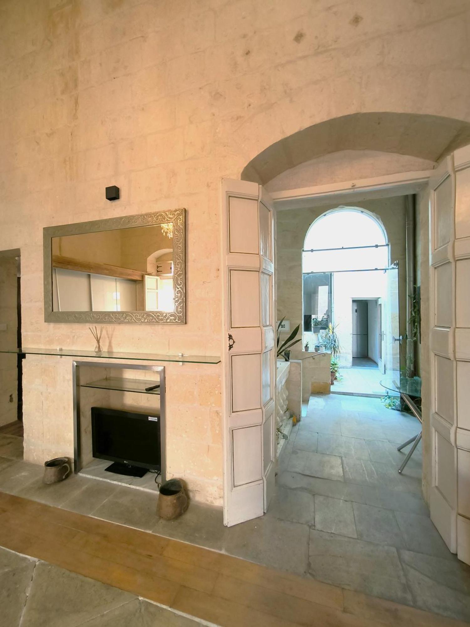 Stunning Valletta 3 Bedroom Town House Екстериор снимка