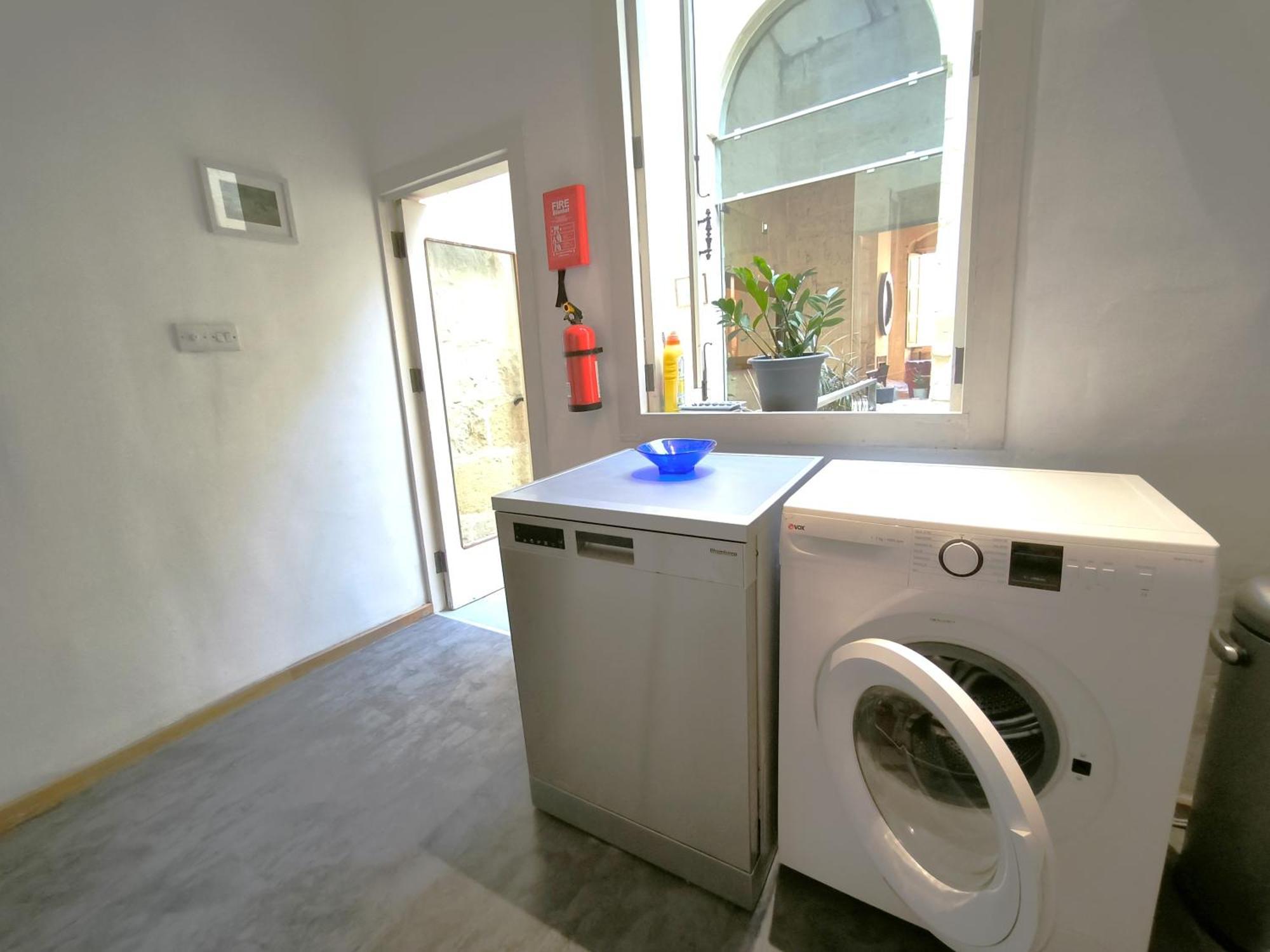 Stunning Valletta 3 Bedroom Town House Екстериор снимка